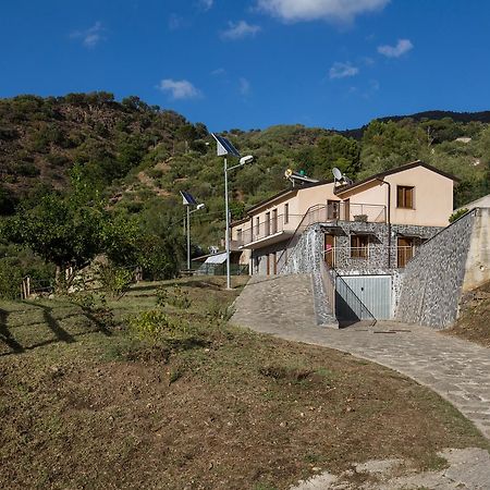 Turismo Rurale Il Sole Villa Sant'Angelo di Brolo Buitenkant foto