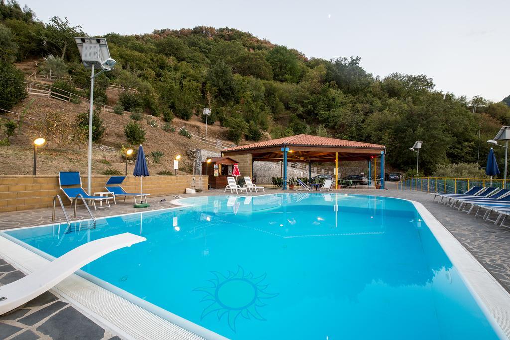 Turismo Rurale Il Sole Villa Sant'Angelo di Brolo Buitenkant foto