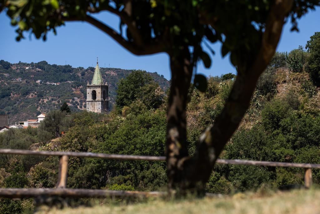 Turismo Rurale Il Sole Villa Sant'Angelo di Brolo Buitenkant foto