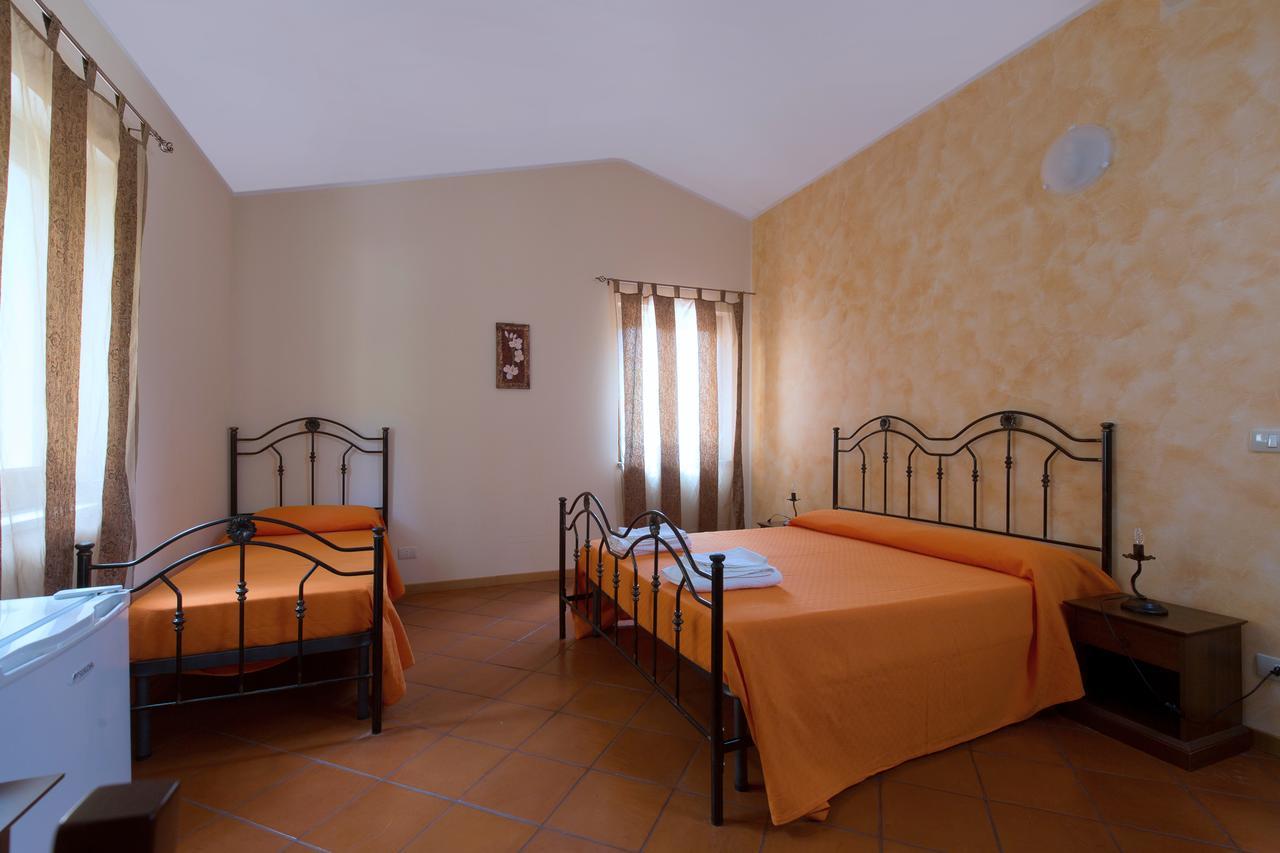 Turismo Rurale Il Sole Villa Sant'Angelo di Brolo Kamer foto