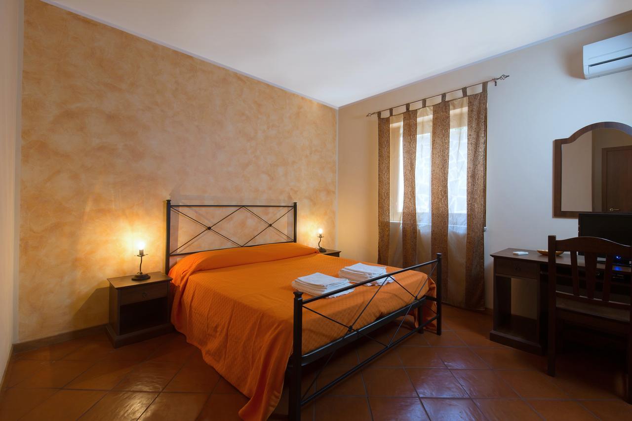 Turismo Rurale Il Sole Villa Sant'Angelo di Brolo Buitenkant foto