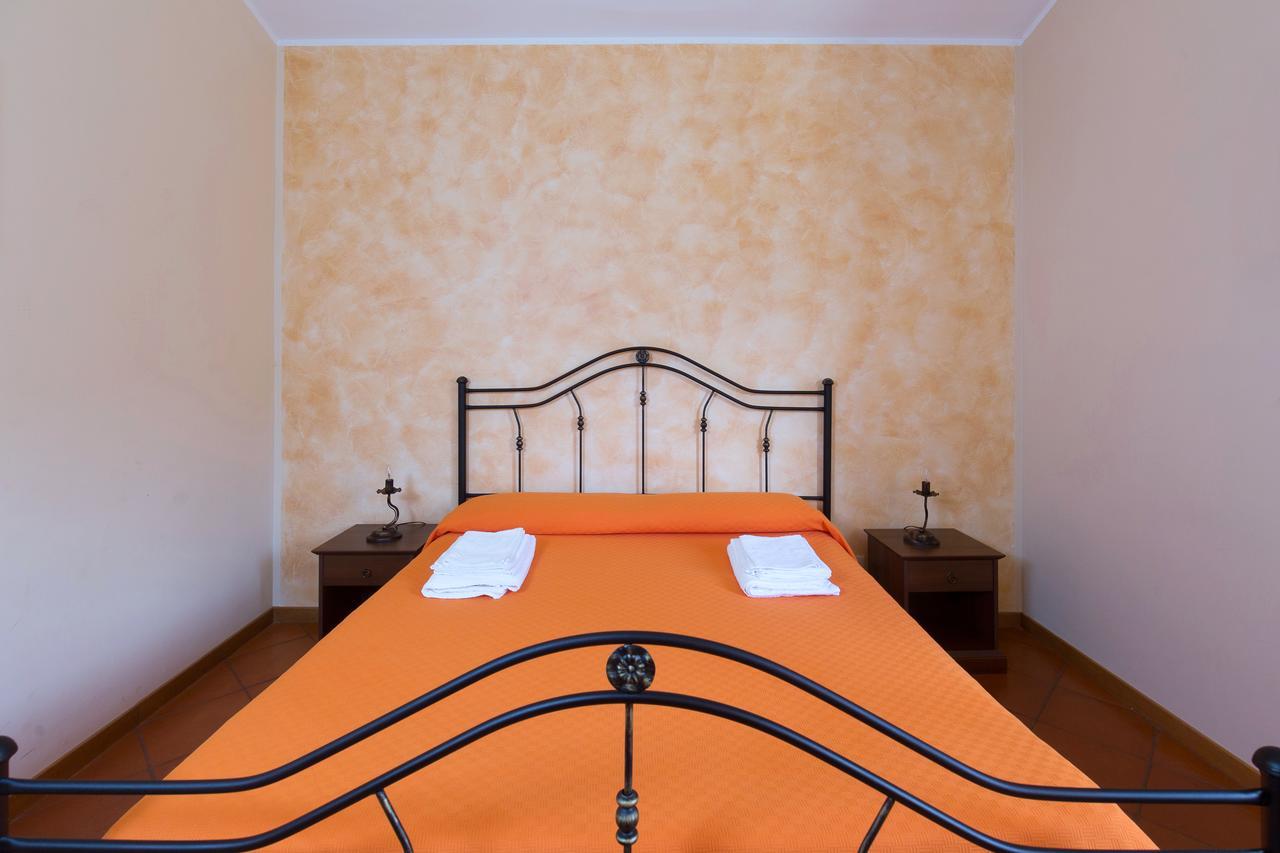 Turismo Rurale Il Sole Villa Sant'Angelo di Brolo Buitenkant foto