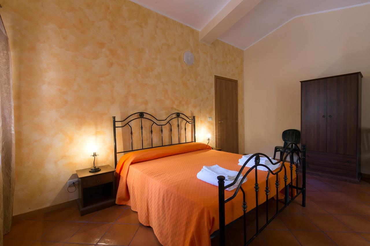 Turismo Rurale Il Sole Villa Sant'Angelo di Brolo Buitenkant foto